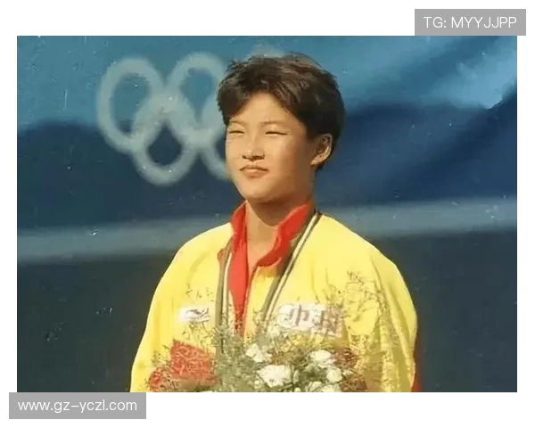 伏明霞当年跳水赚的钱，现在住的别墅连泳池都懒得修