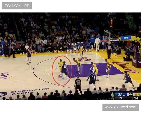 防守三秒违例怎么判？带你快速看懂NBA关键规则